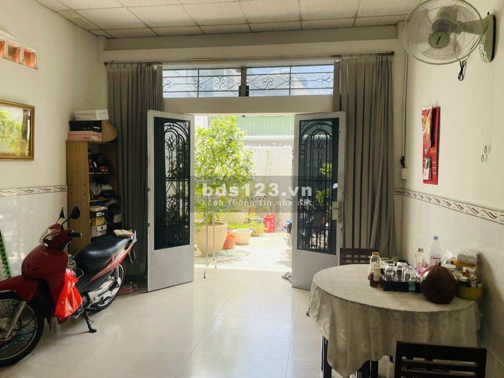 Bán nhà 2 tầng, Hẻm xe hơi, đường 359, phường Phước Long B, quận 9, Giá siêu tốt