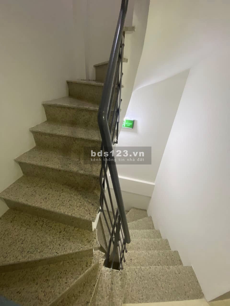 Siêu phẩm ngõ 33 Văn Cao, Ba ĐÌnh. 50m2, 7 tầng, 5m mặt tiền. 11,5 tỷ (thương lượng)
