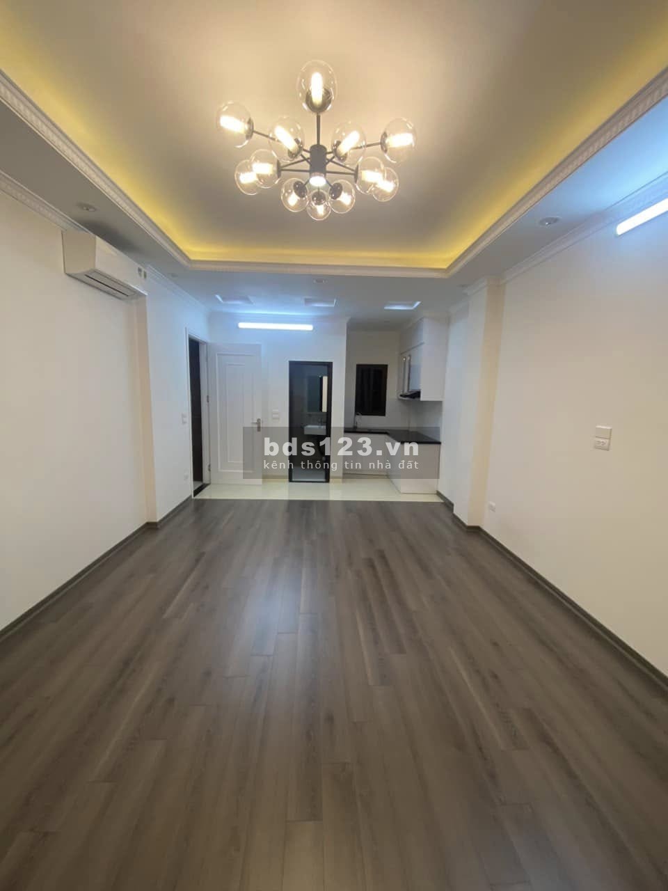 Siêu phẩm ngõ 33 Văn Cao, Ba ĐÌnh. 50m2, 7 tầng, 5m mặt tiền. 11,5 tỷ (thương lượng)