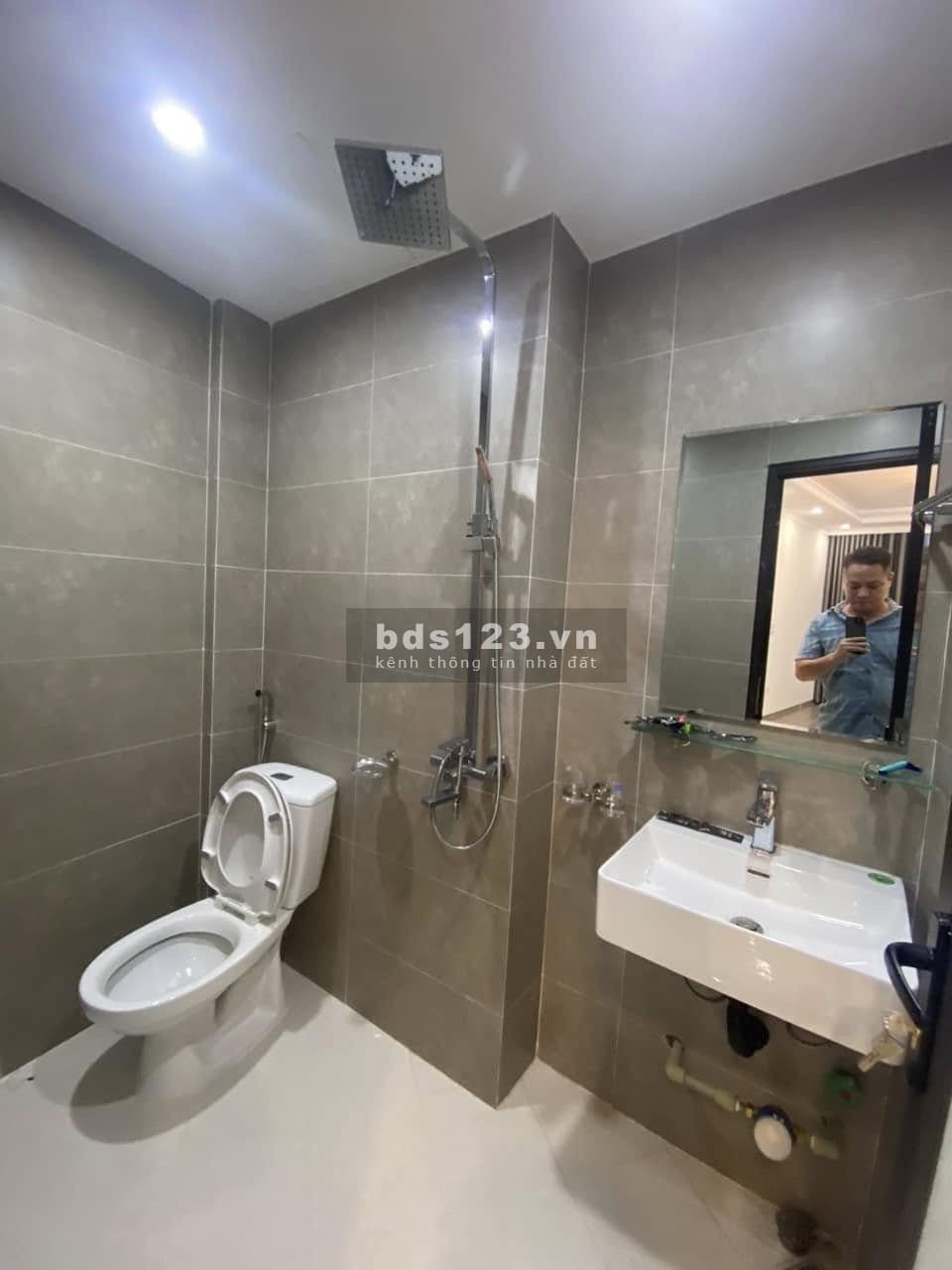 Siêu phẩm ngõ 33 Văn Cao, Ba ĐÌnh. 50m2, 7 tầng, 5m mặt tiền. 11,5 tỷ (thương lượng)