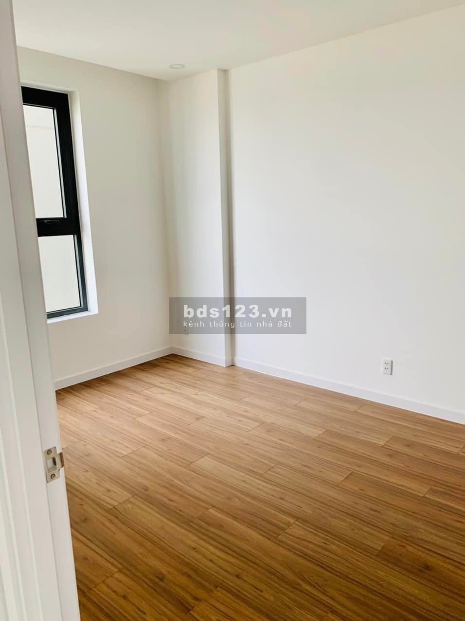 Dlusso 2PN 2WC view thành phố tầng cao 4.5 tỷ, sổ hồng trao tay