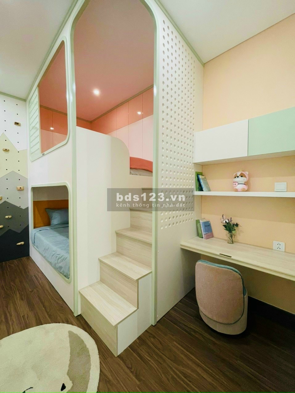 Cho thuê căn hộ Akari vị trí góc, 2PN2WC, miễn phí quản lí, nhà mới 100%.