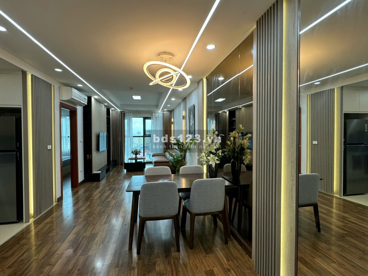 Chính chủ bán căn hộ chung cư E3 Vũ Phạm Hàm, Cầu Giấy, Hà Nội - 94m2 tk 3 ngủ
