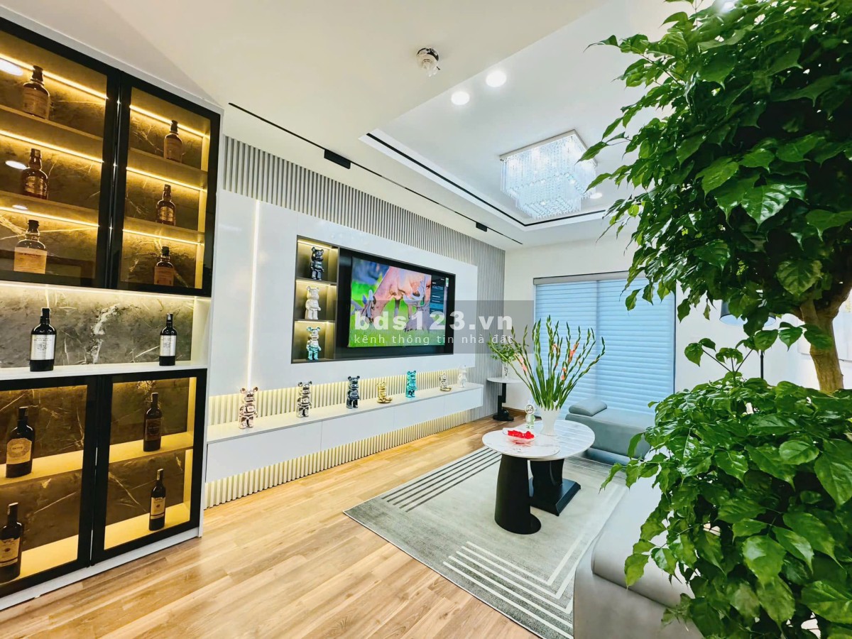Chính chủ bán căn hộ chung cư Vimeco Phạm Hùng, 94m2 thiết kế 03 ngủ, Giá 6.45 tỷ