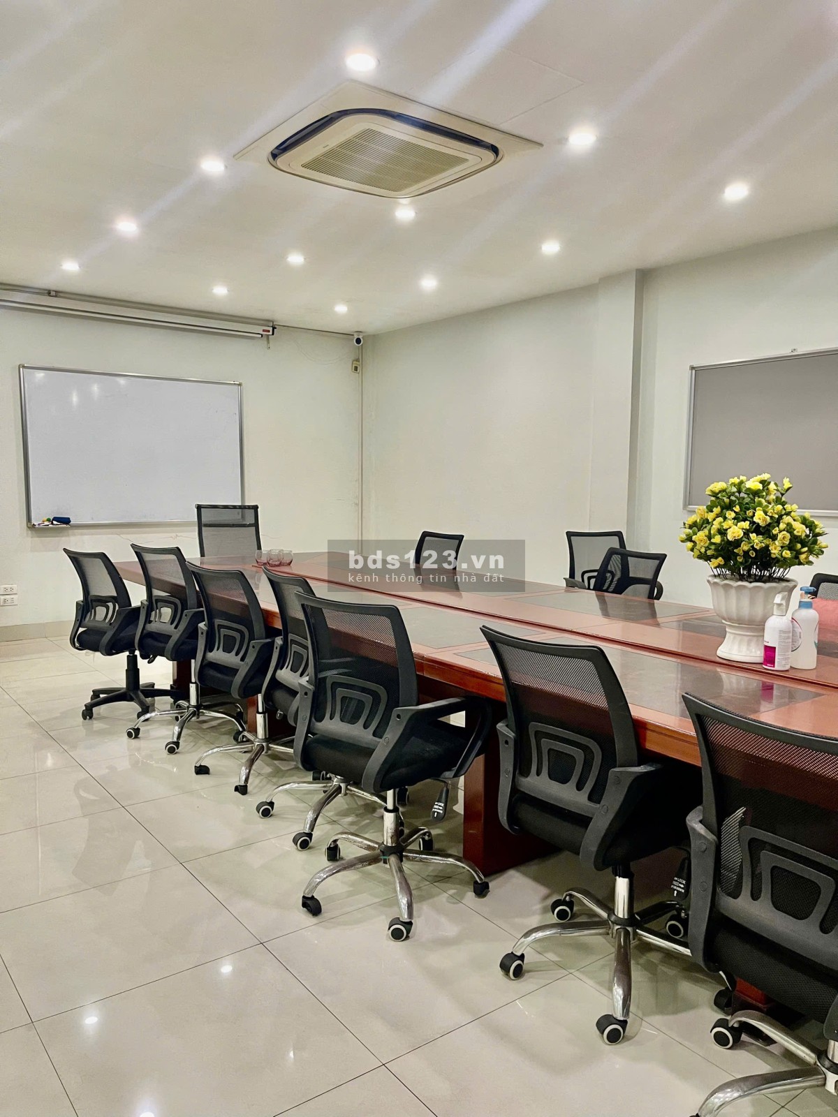 Cho thuê văn phòng tại ngõ 75 Nguyễn Xiển
