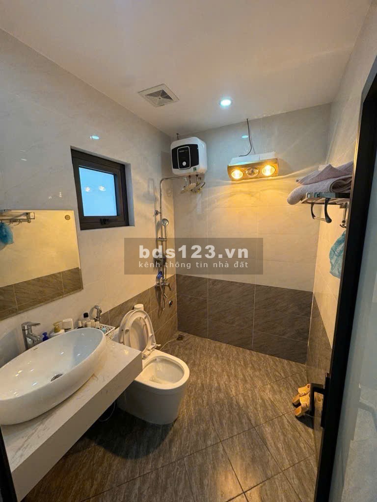 Siêu phẩm nhà mặt phố Ngọc Lâm, 36/40m2, đẳng cấp nhất phố, có thang máy