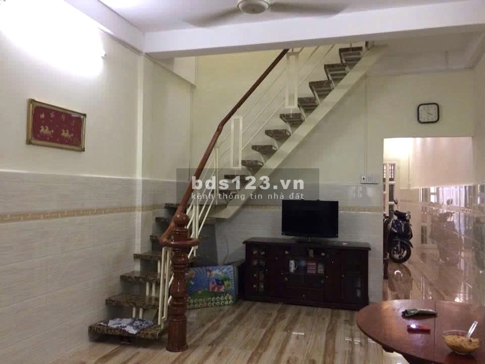 Bán nhà quận 6 xát mặt tiền ngang khủng 7M - Nhà ngăn đôi cho thuê - 9,5 tỷ