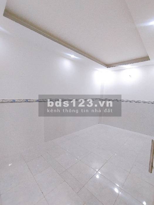 Nhà đẹp ở ngay, căn góc, có dòng tiền, Dương Bá Trạt, sát Q1, 90 M2, chỉ 4.7 tỷ