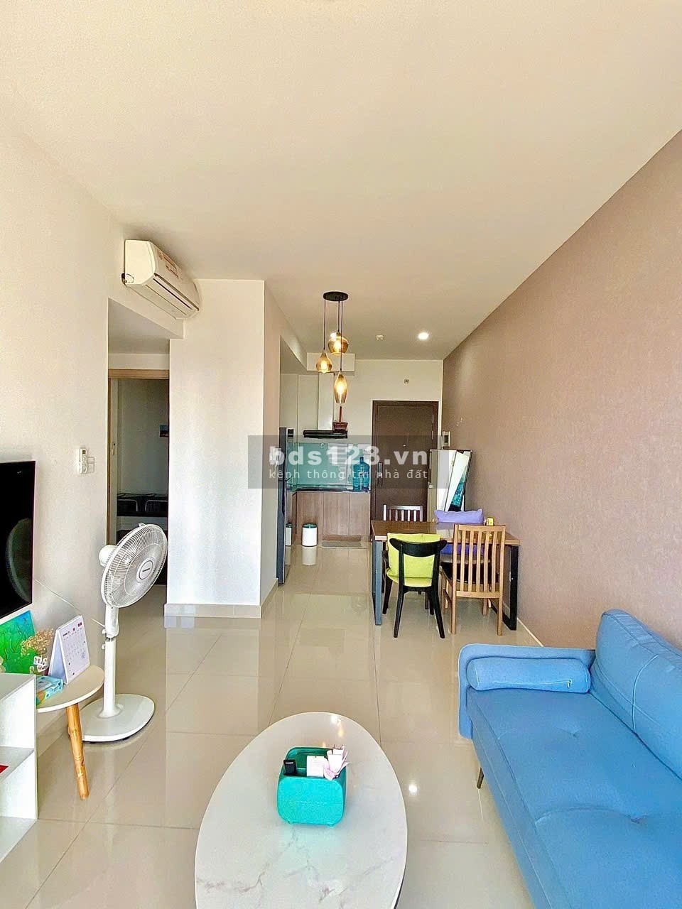 Chung cư Oriental Plaza, Âu Cơ, Tân Thành: 84m2, 2p ngủ, 2wc, 13 triệu