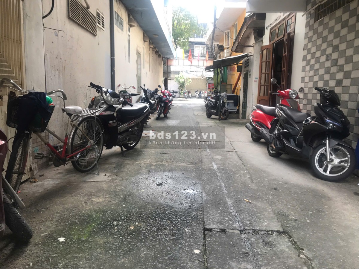 Gấp bán nhà 3 tầng kiệt Nguyễn Chí Thanh, Hải Châu 1, Quận Hải Châu Đà Nẵng, 53m2, 3.7 tỷ tl