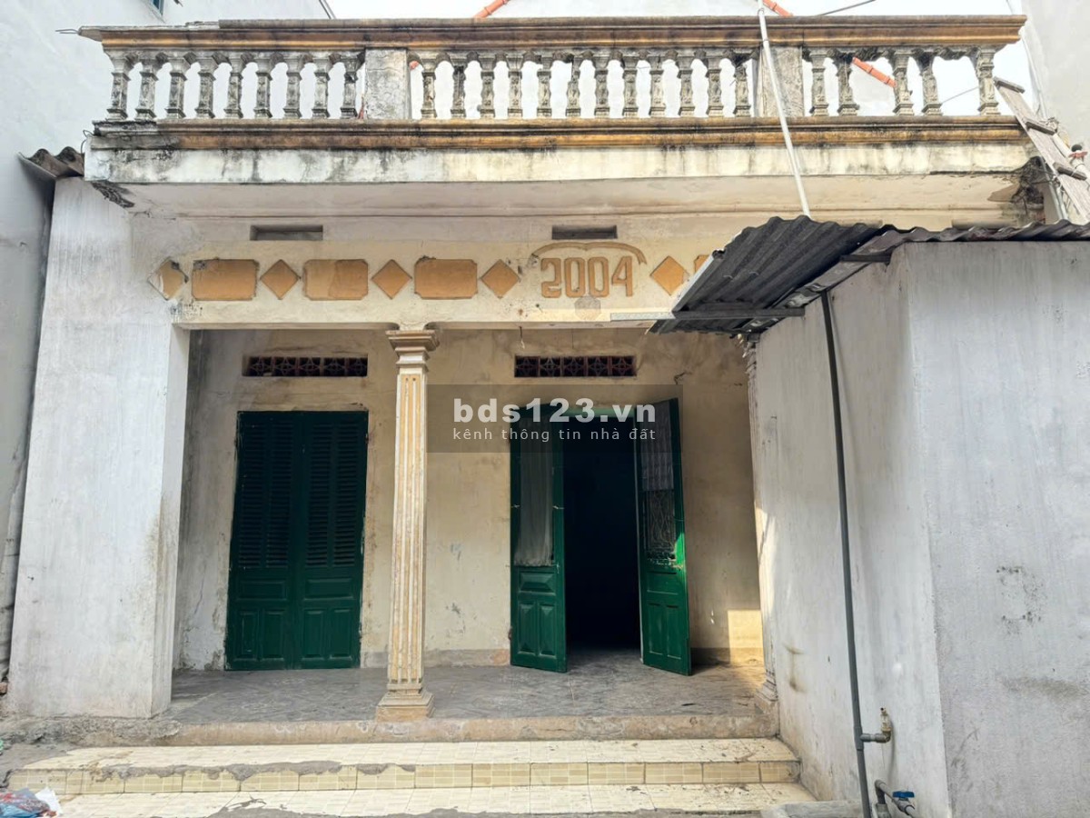 Bán đất tặng nhà C4, tổ 8, Chi Đông, Mê Linh, HN. Oto đỗ trong sân. DT 120m, giá 3,58 tỷ.