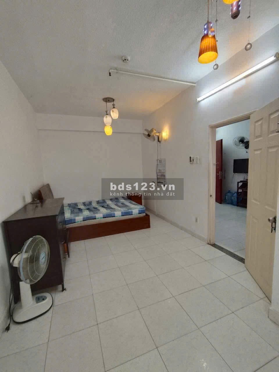 Chung cư Lakai(thang bộ), Nguyễn Tri Phương, Q5: 74m2, 2p ngủ, 1wc 9tr5/th