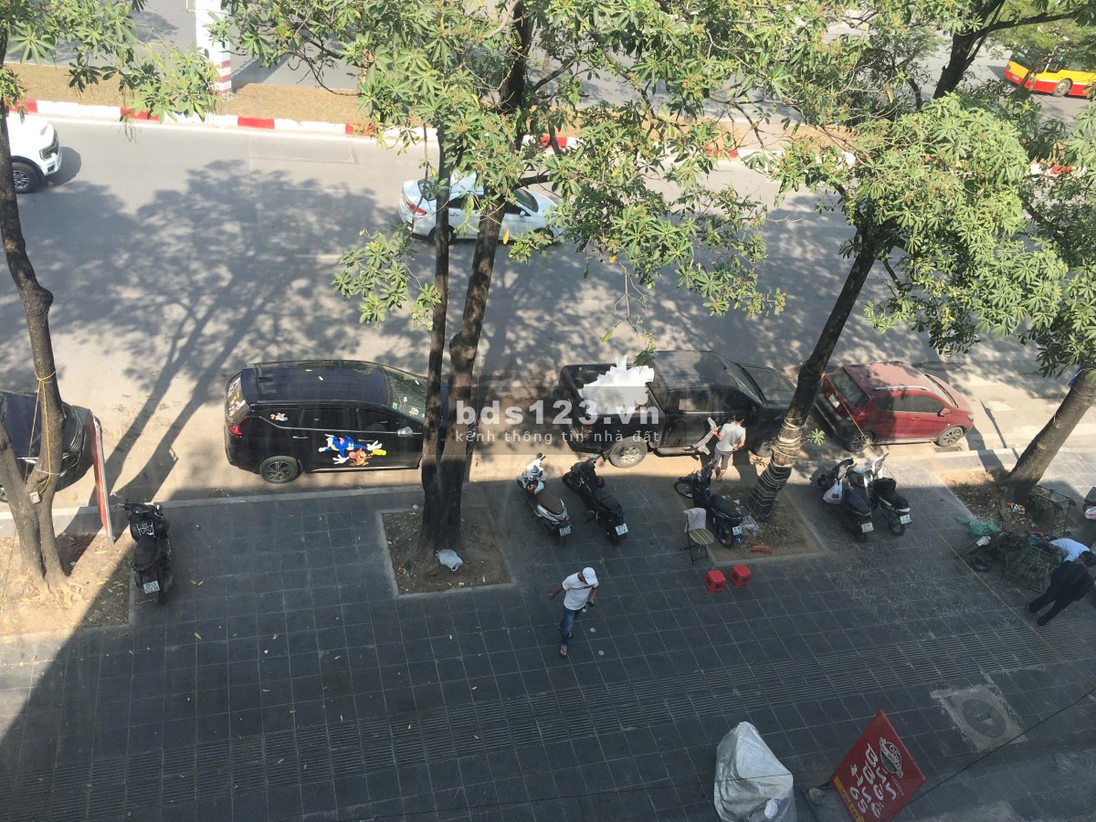 Cho thuê nhà số 57C mặt đường Mễ Trì đối diện The Manor
