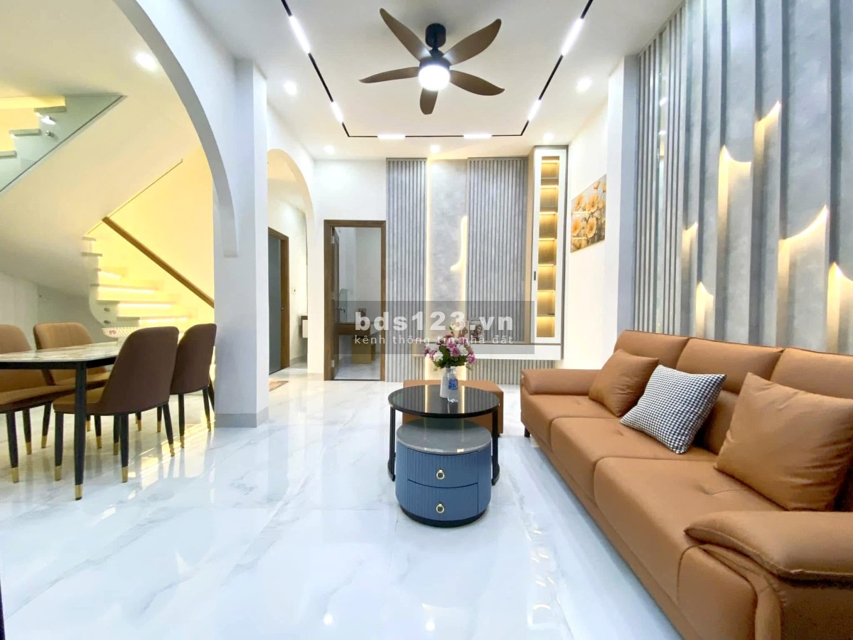 Bán gấp nhà ở ngay bệnh viện An Phú đi vô 100m