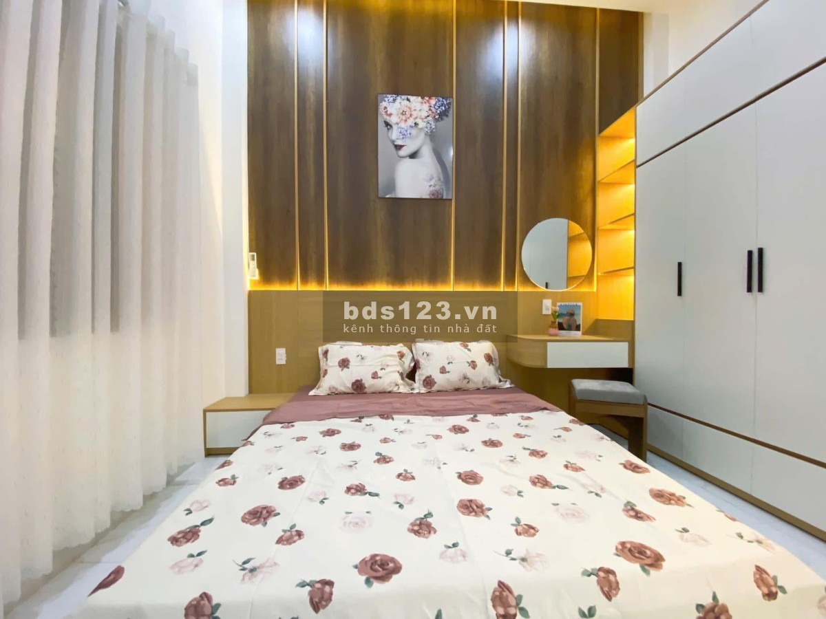 Bán gấp nhà ở ngay bệnh viện An Phú đi vô 100m