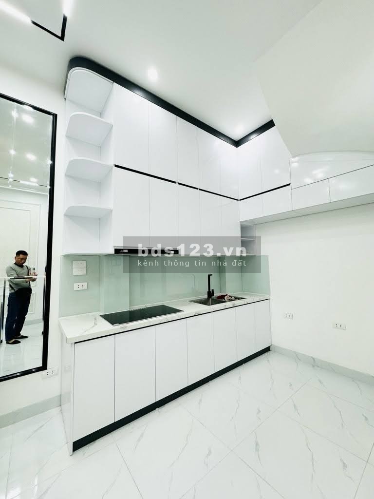 Siêu phẩm nhà Vũ Trọng Phụng MT 4.1M - Dài 6M, ngõ thông kinh doanh, vị trí trung tâm 6.5tỷ
