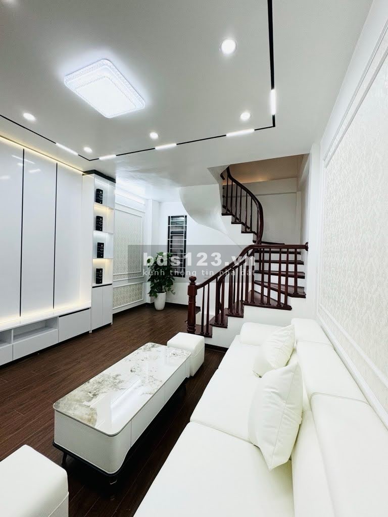 Siêu phẩm nhà Vũ Trọng Phụng MT 4.1M - Dài 6M, ngõ thông kinh doanh, vị trí trung tâm 6.5tỷ