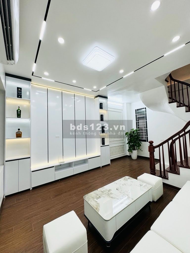 Siêu phẩm nhà Vũ Trọng Phụng MT 4.1M - Dài 6M, ngõ thông kinh doanh, vị trí trung tâm 6.5tỷ