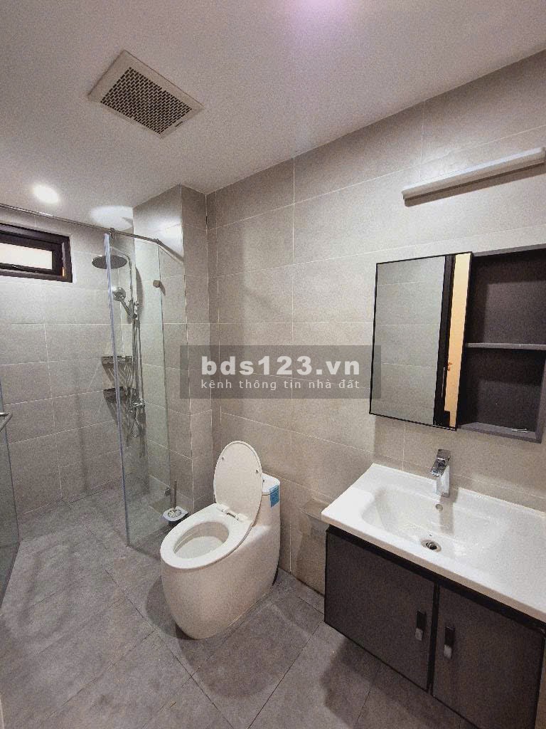 Bán nhà Phố Hào Nam, Nội thất xịn đẹp, Vị trí đẹp hiếm, 37mx5T, Giá: 7.9 Tỷ.