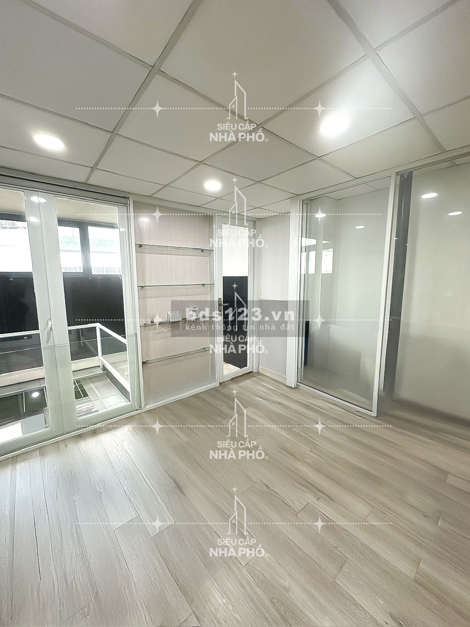 6.2 tỷ với 70M2 tại trung tâm quận 3? - Sát mặt tiền - 4 Phòng - Tiện ích bổ vây