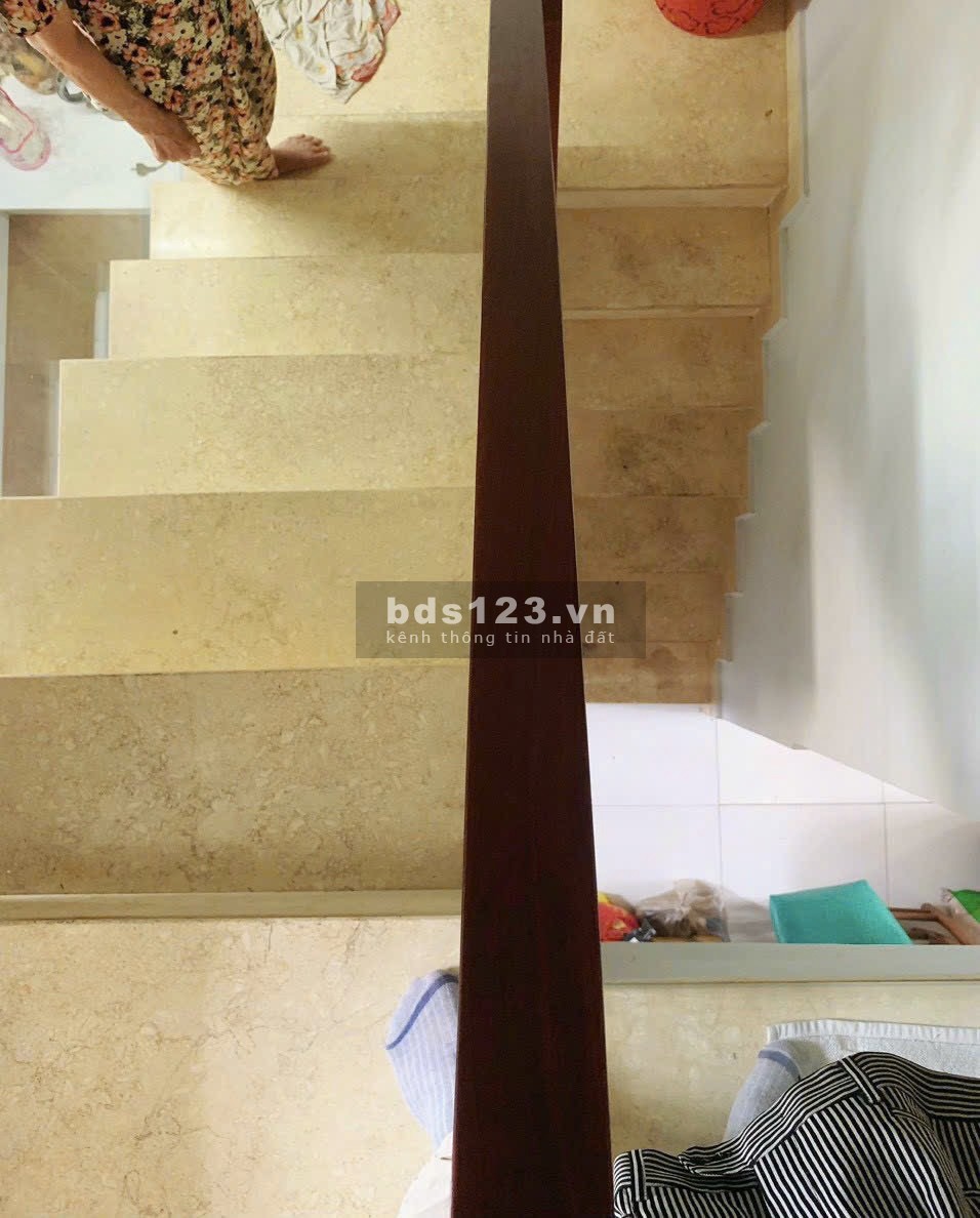 [Bán gấp] Nhà Thoại Ngọc Hầu - Tân Phú, hẻm thông, 43m2 nở hậu, hơn 2 tỷ