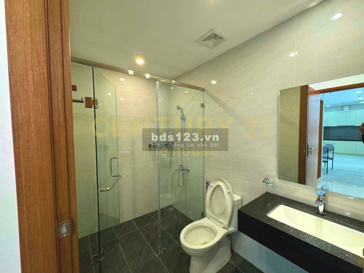 Bán gấp căn hộ Happy One Central 2PN-2WC full nội thất hiện đại giá chỉ hơn 2 tỷ