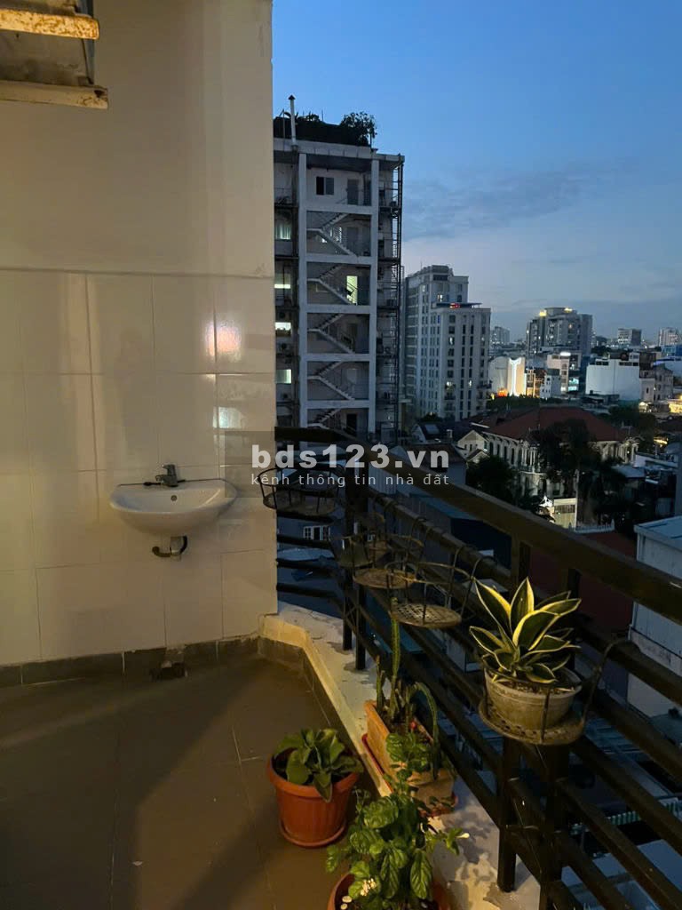 Chung Cư Mỹ Vinh, Nguyễn T Minh Khai, Quận 3: Rộng 83m2, 2p ngủ, NT, 15tr
