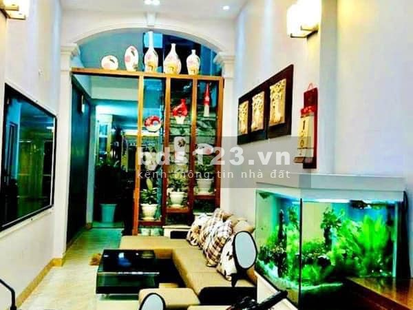 Bán nhà Ngọc Lâm 6.9 tỷ, 54m, 4 tầng dân xây, trung tâm quận Long Biên, tiện ích ngập tràn