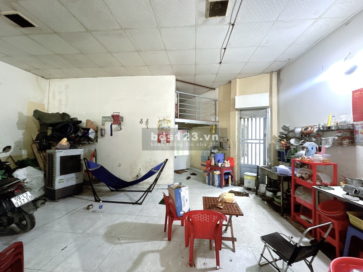Bán nhà mặt tiền đường VIP - Kinh doanh cực đỉnh - Nhà cấp 4 tiện xây mới - 14 tỷ