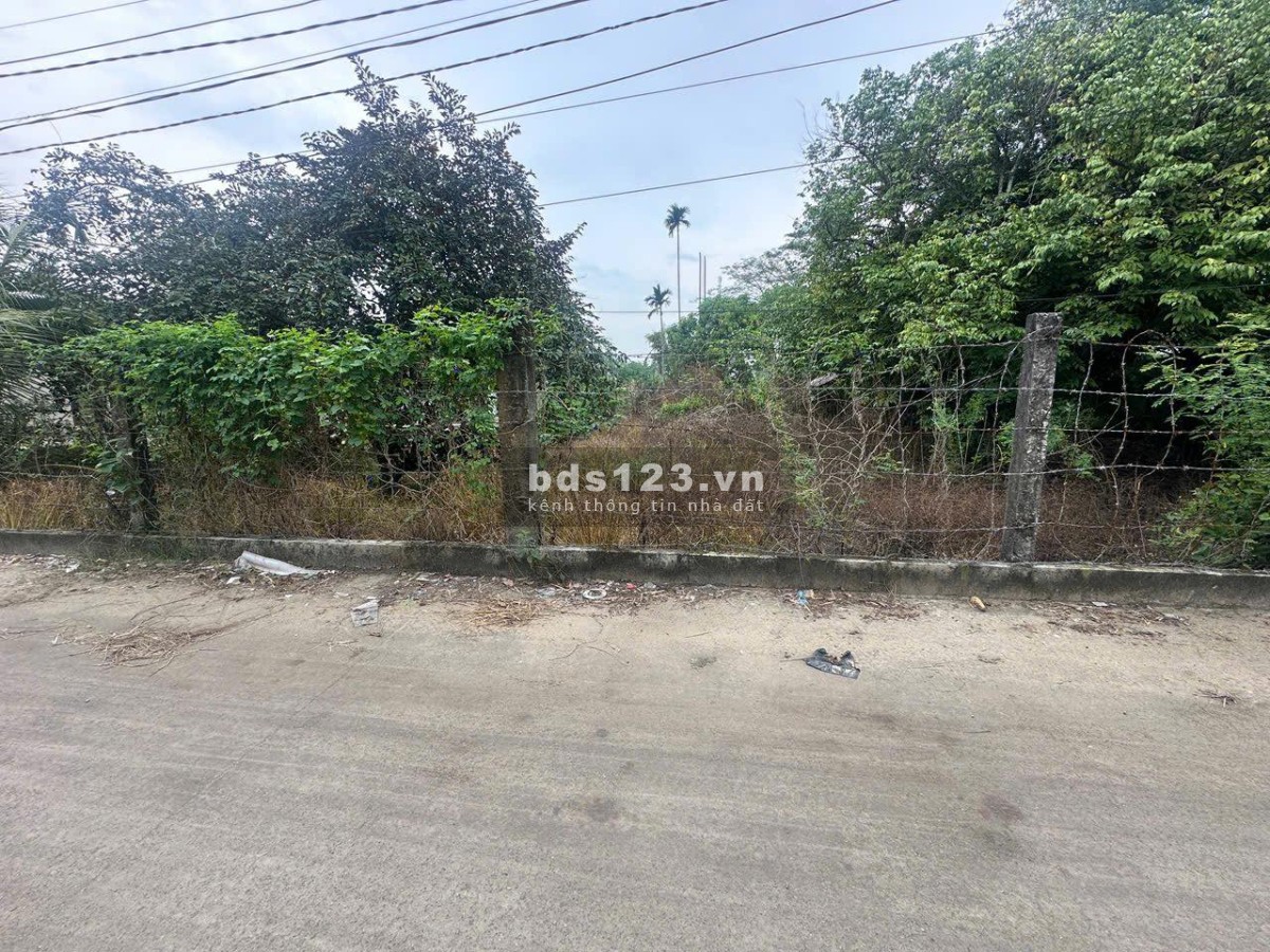 Chính chủ mua bán gấp 75m2 nhà đất ngay cầu 1A đường Võ Văn Vân ấp 1 Vĩnh Lộc B