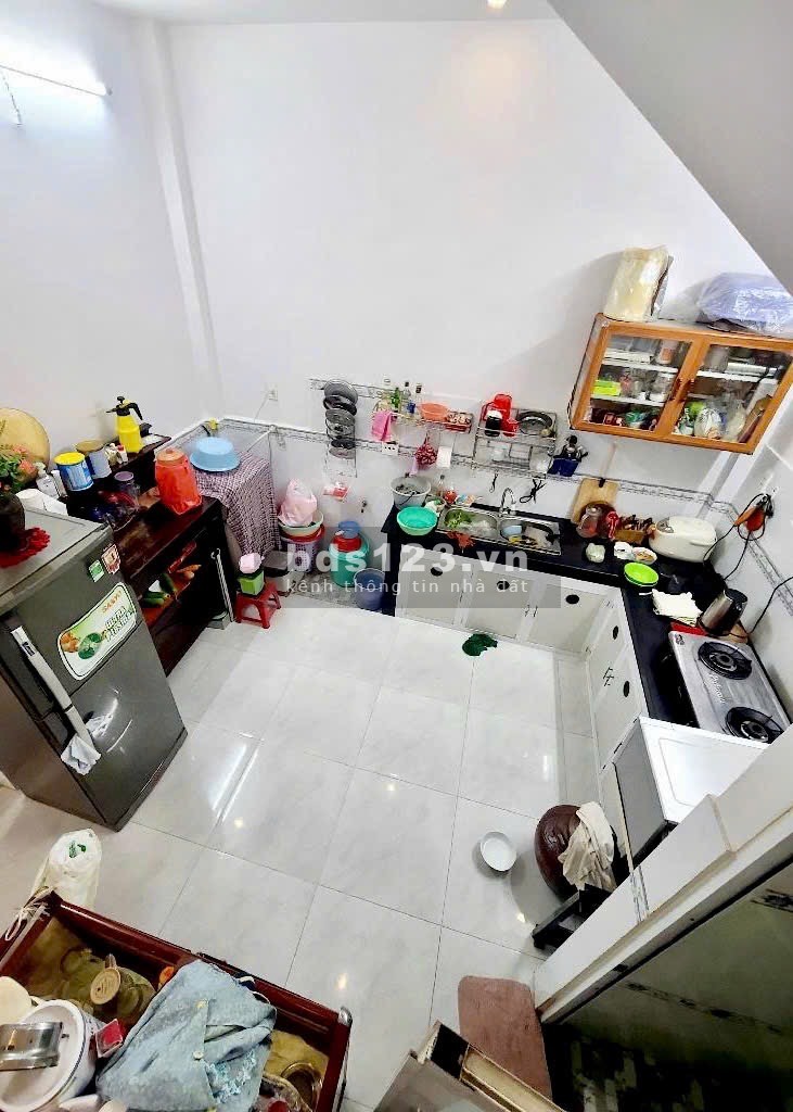 Nhỉnh 3 tỷ - 40M2 - Hẻm xe hơi, Nhà 2 tầng BTCT, đường Chiến Lược, Bình Tân