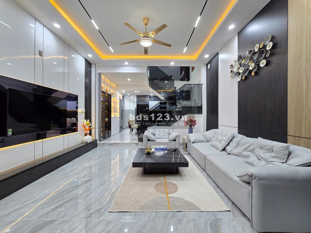 Nhà bán ngay gần cây xăng lai uyên. Thuận Giao, Thuận An Bình Dương