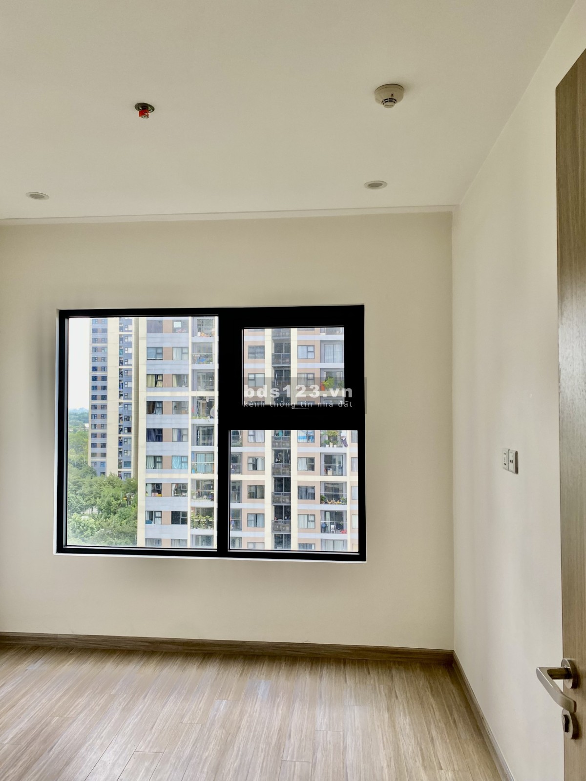 3 tỷ hơn cho căn hộ 3 phòng ngủ Đông Nam tại Vinhomes Quận 9