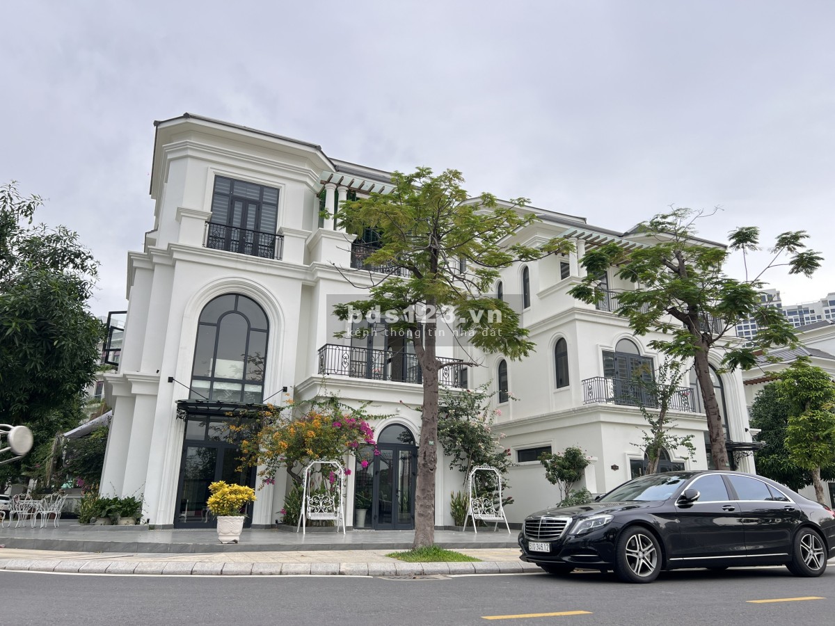 Cho thuê 15tr tầng trệt Nhà Phố, Shophouse, Biệt Thự Vinhomes Quận 9