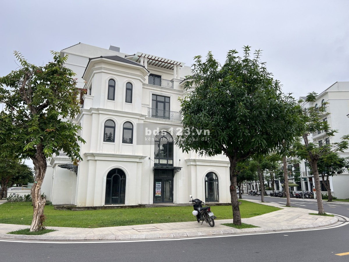 Cho thuê 15tr tầng trệt Nhà Phố, Shophouse, Biệt Thự Vinhomes Quận 9