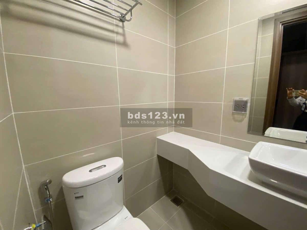 Chính chủ cần bán lại CH 76m2/2PN/2WC mặt tiền Lương Định Của- Q2 De Capella, giá tốt. LH 0907013281