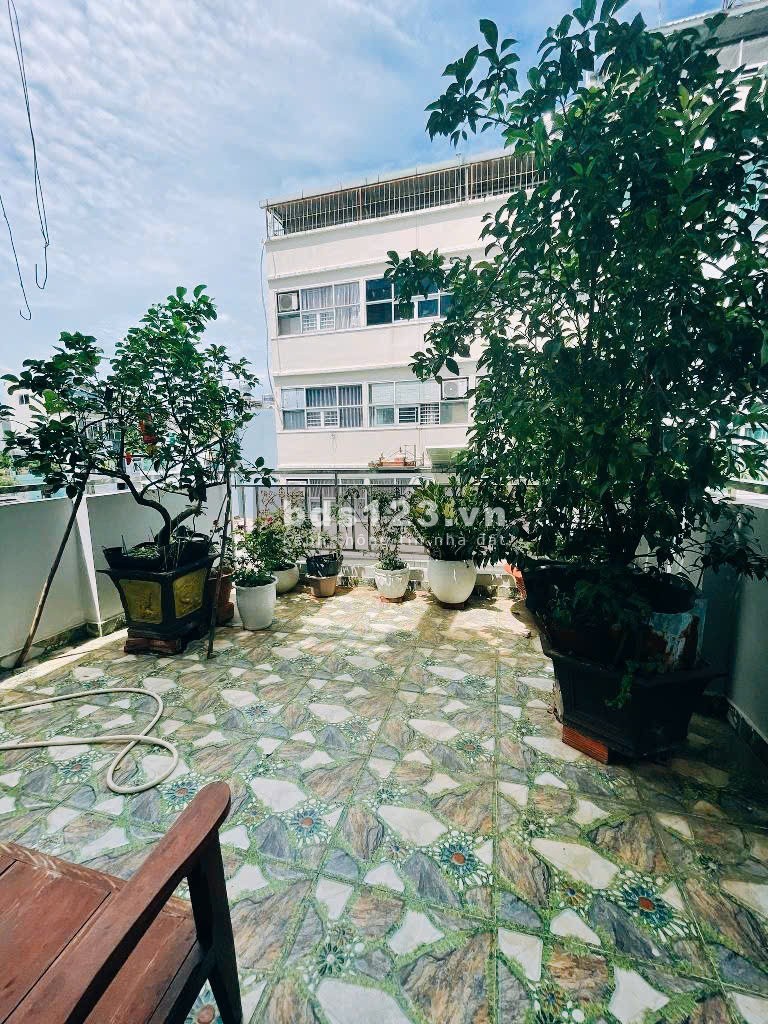 (Chủ gấp định cư) Nhà riêng thang máy Q1 - HXH tránh -100m2 5T -23.5tỷ - nở hậu tài lộc - sát Bộ CA