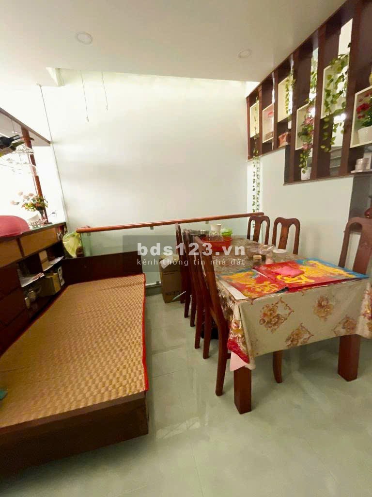 (Chủ gấp định cư) Nhà riêng thang máy Q1 - HXH tránh -100m2 5T -23.5tỷ - nở hậu tài lộc - sát Bộ CA