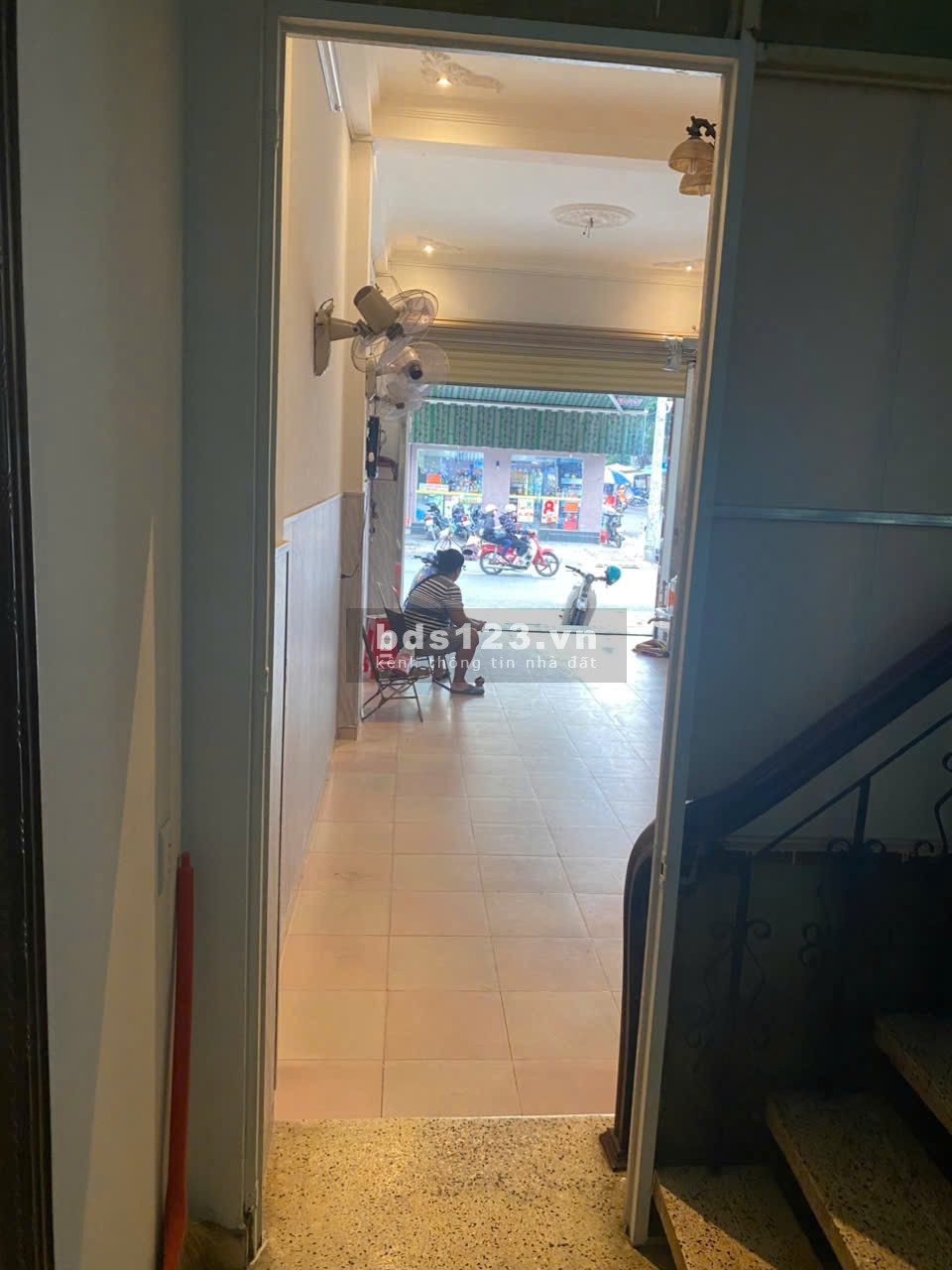 Cho thuê 100m2 mặt bằng số 66 Trần Nhân Tôn P2 Q10