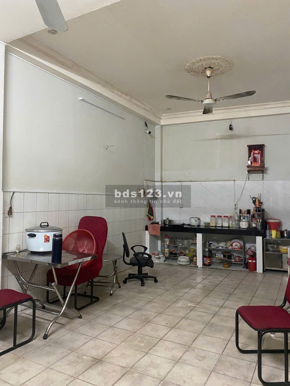 Cho thuê 100m2 mặt bằng số 66 Trần Nhân Tôn P2 Q10