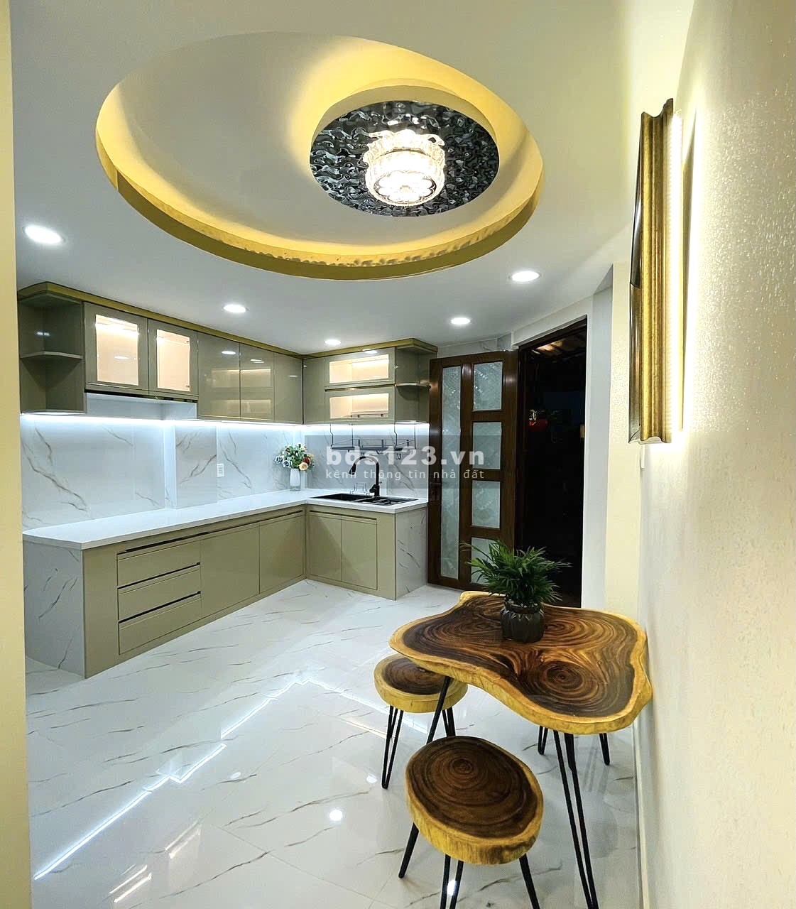 Bán nhà quận 6 hot đẹp xuất sắc - Mặt tiền hẻm - Ôtô đỗ cửa ngày đêm - 4 Tầng BTCT 5.8 tỷ