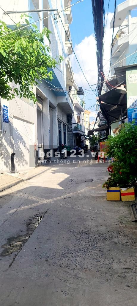 Nhà mới đẹp ở ngay, hẻm ba gác Dương Bá Trạc, tương lai ra mặt tiền đường 30M, 50M2, chỉ 4.65 tỷ