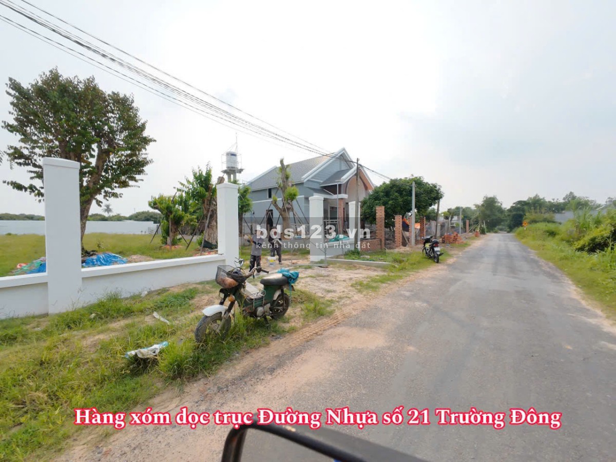 Ngộp đậm sâu đất thị xã Hòa Thành hơn 160m2 full thổ cư sổ đường 10m chỉ 4xxtr