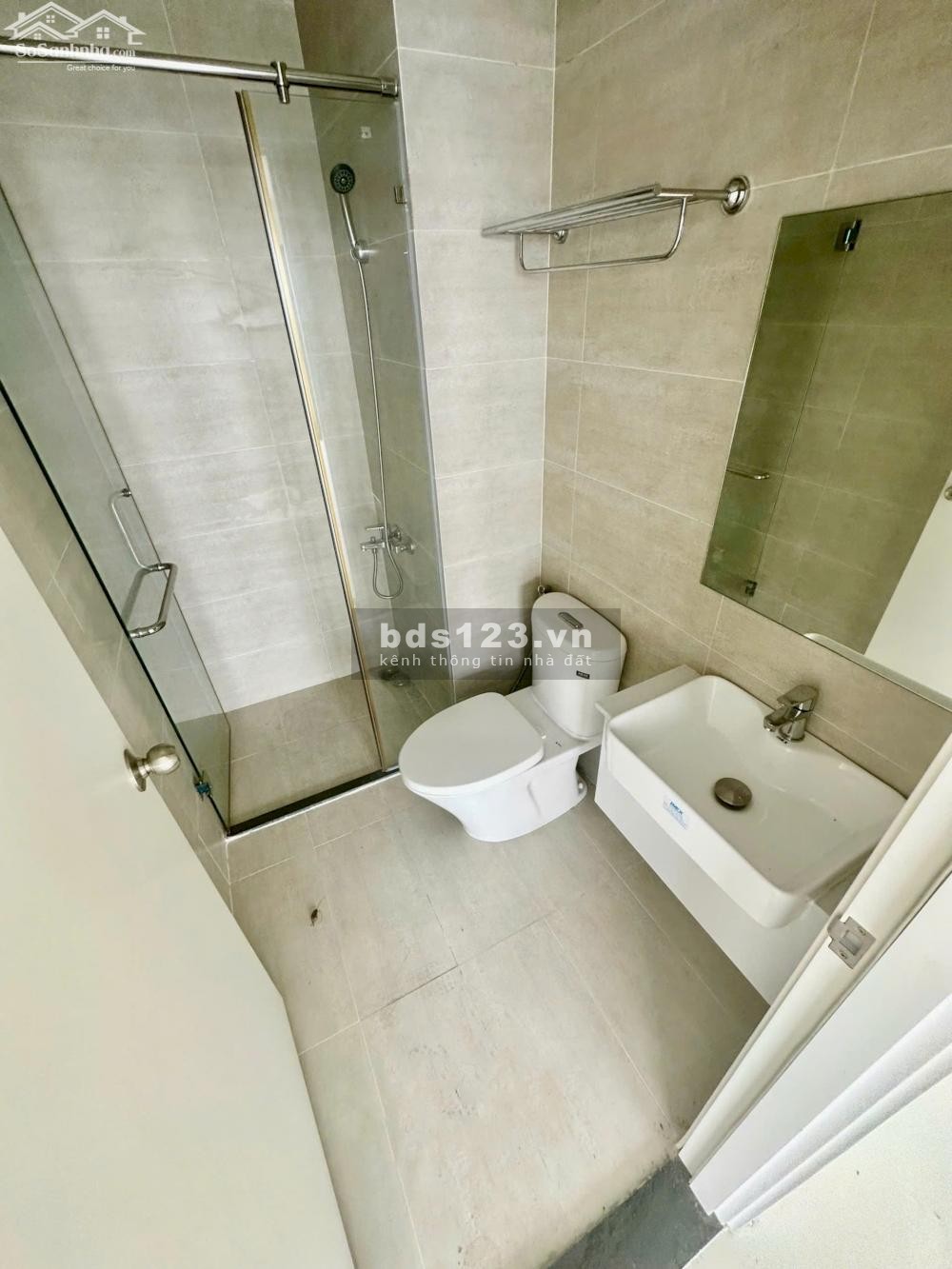 Cần bán căn hộ 2PN/2WC/79m trung tâm Q7, đối diện SC vivo giá tốt