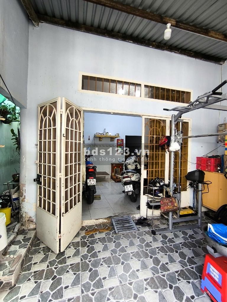 Bán Nhà C4, 92m2, mặt tiền đường số, Ngay chợ nhỏ (chợ Hiệp Phú) P Hiệp Phú, Q9