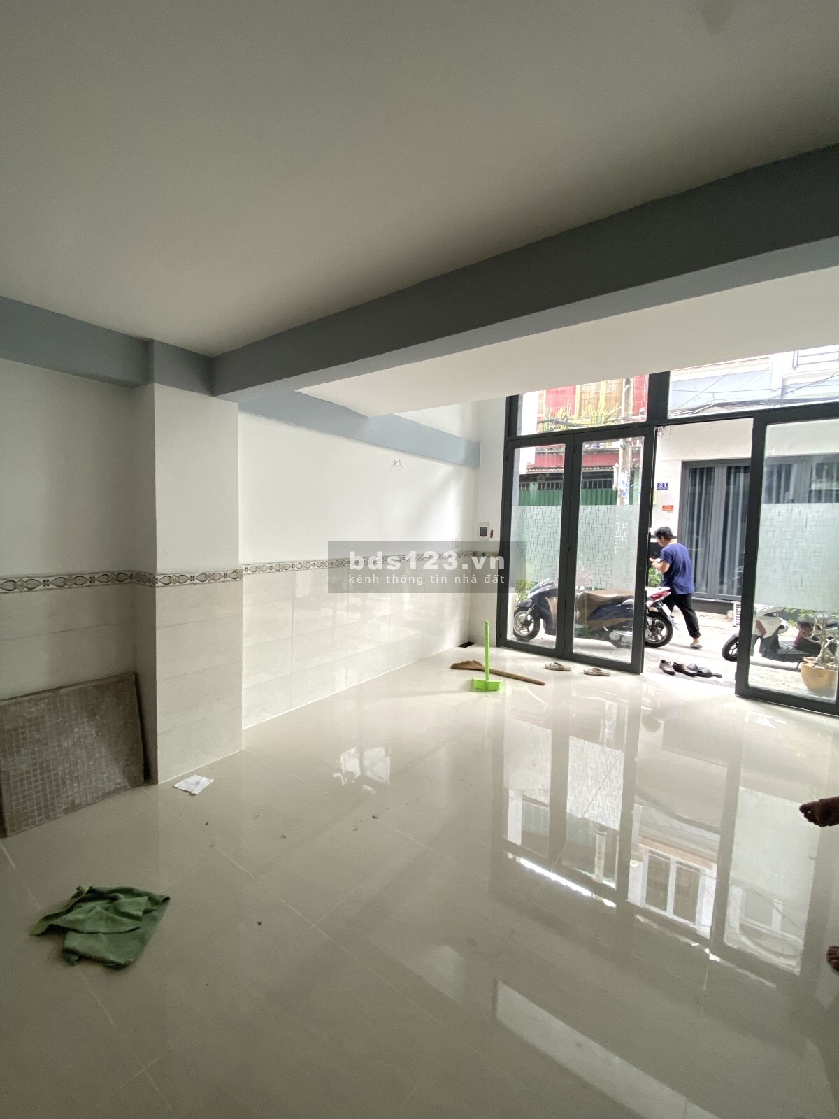 Bán nhà quận 6 - Cực hiếm ô tô ngủ nhà - 3 Tầng BTCT - 1 Căn ra mặt tiền - 6.8 tỷ