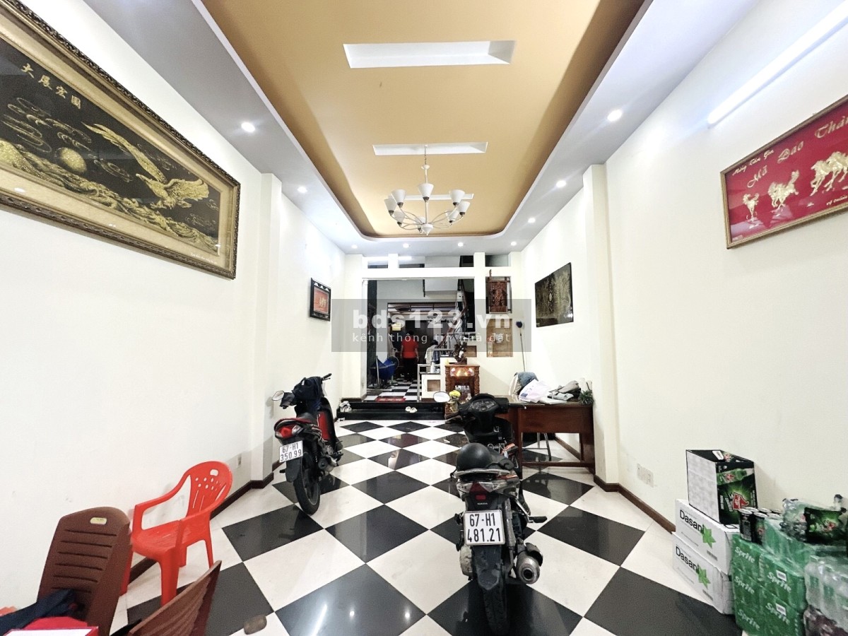 Bán nhà mặt tiền khu VIP quận 6 - Ngay Diamond Palace quận 6 - Ô tô đỗ ngày đêm - 12.8 tỷ