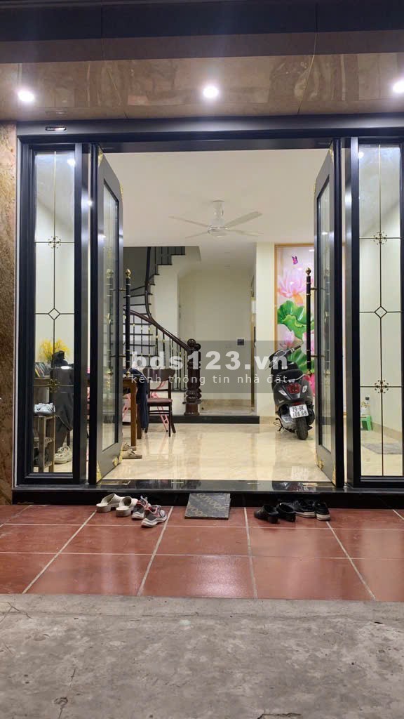 Bán nhà 5 tầng Ngọc Lâm, thang máy - Kinh doanh - Full nội thất - Giá tốt
