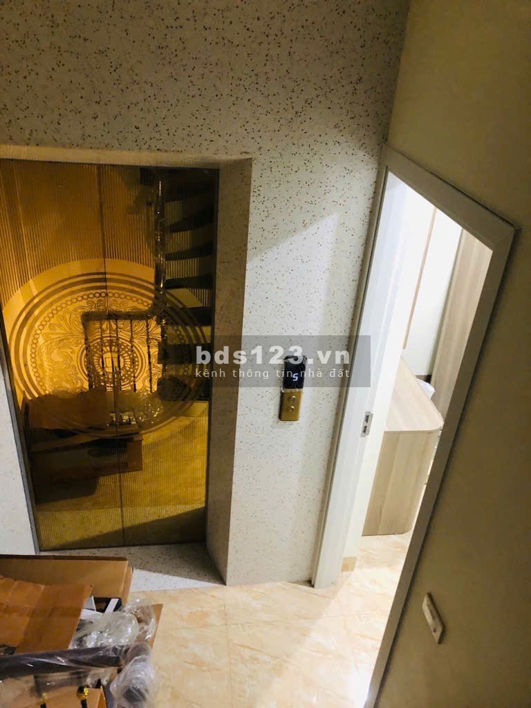Bán nhà 5 tầng Ngọc Lâm, thang máy - Kinh doanh - Full nội thất - Giá tốt