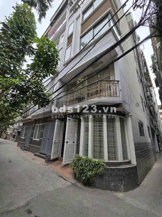 Chính chủ cho thuê nhà 5 tầng tại Lạc Long Quân, Nghĩa Đô